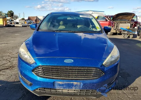 2018 Ford Focus Se z USA, uszkodzony, nr VIN 1FADP3F26JL241445